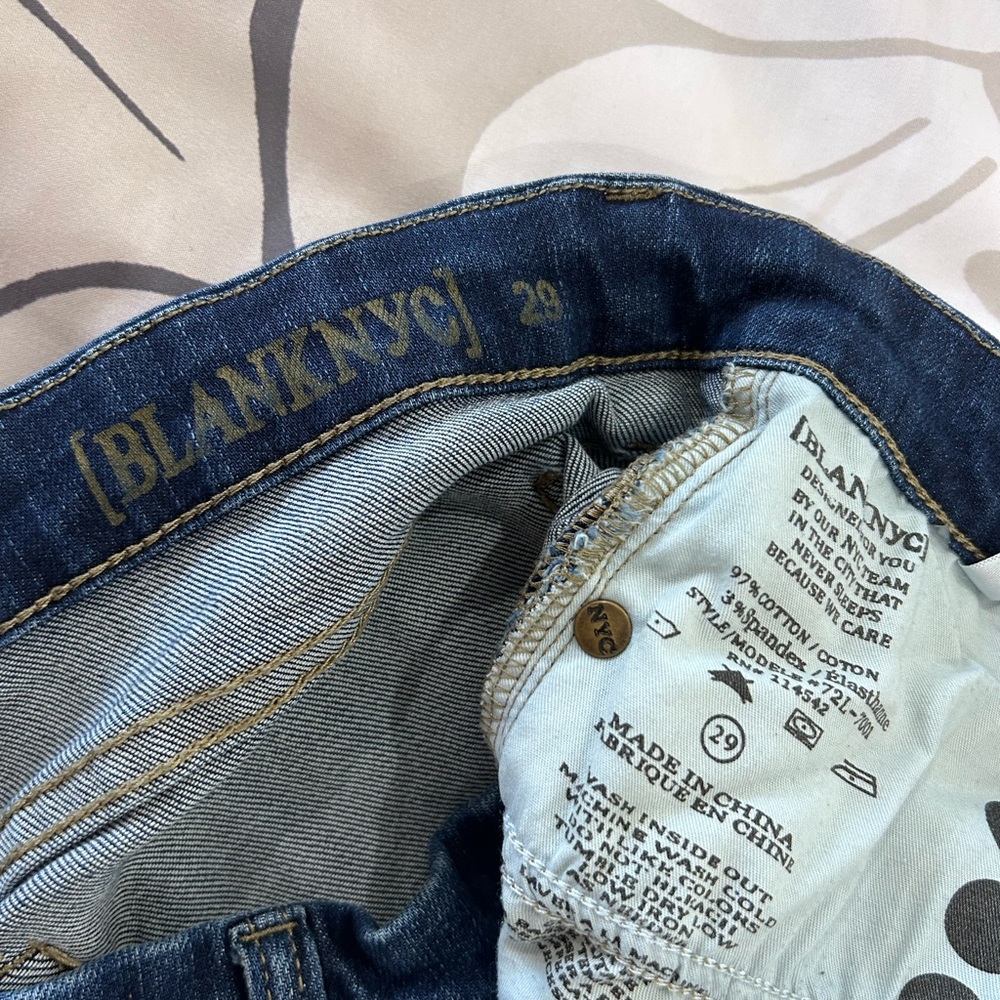 BLANK NYC • Blue Ripped Straight Leg Jeans • sz 29 • - Picture 13 of 13